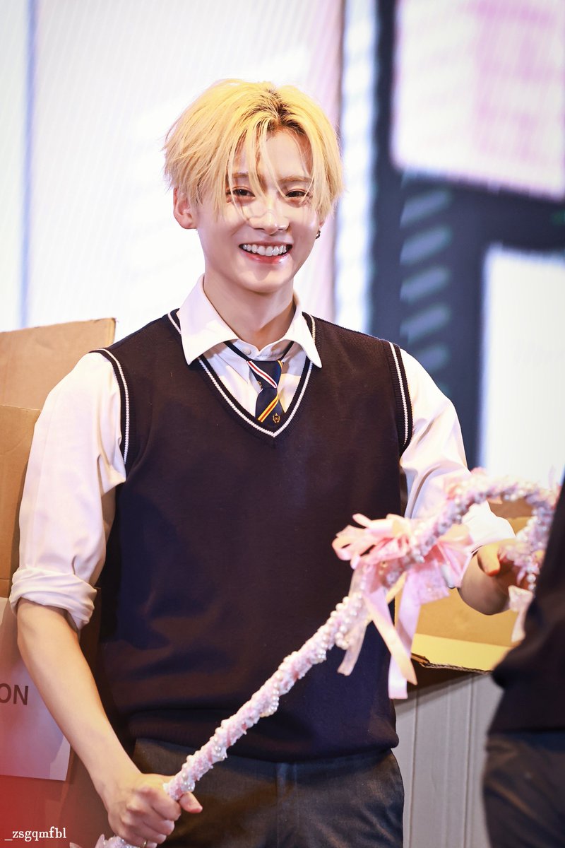 zsgqmfbl tweet media