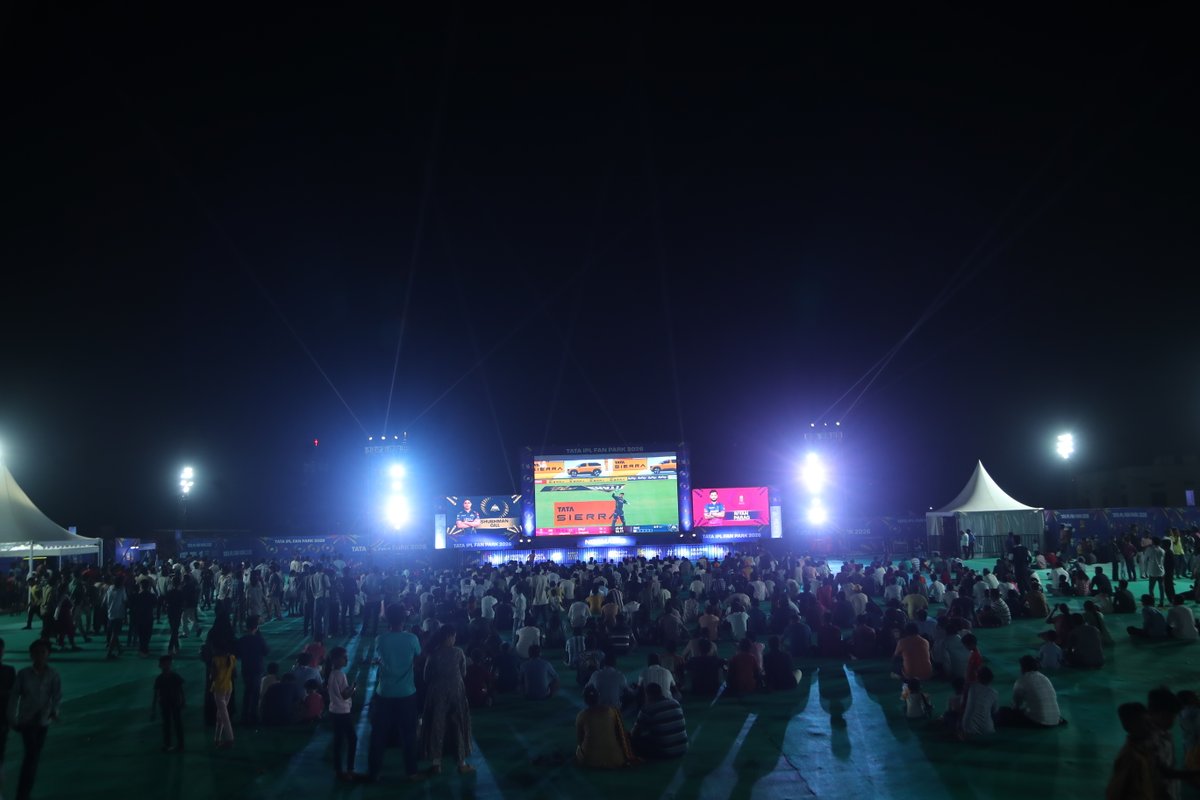 IPL's tweet image. A sea of colours, endless cheers, and pure cricketing joy! ✨

The energy at the #FanPark2026 in #Mathura, #Jodhpur, #Nizamabad, #Mysuru, and #Bhubaneswar is off the charts right now! 📈

Step out, bring your loudest roar, and join the celebrations at your nearest Fan Park! 🥳