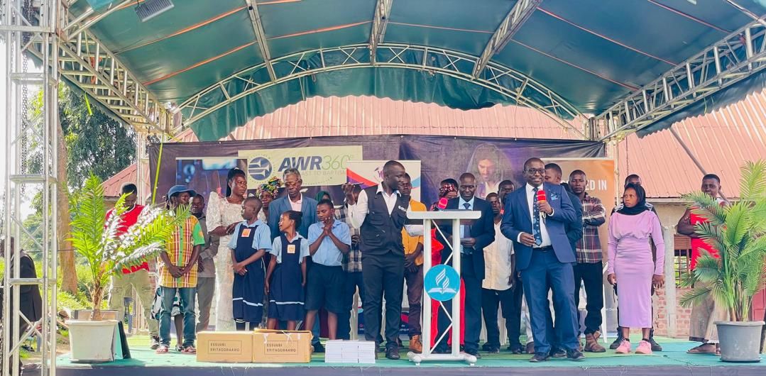 aayp_uganda's tweet photo. 🙏 Kalangala Mission Update

42 baptized
485 patients treated
10 cervical screenings
60–100 children reached daily
Lives are being transformed.

Thank you for your support 🙏
@awr360 @HopeChannelUg @UgandaAdventist @CentralUganda 

#AAYPUganda #MissionImpact #Kalangala https://t.co/97oYoZm2w7