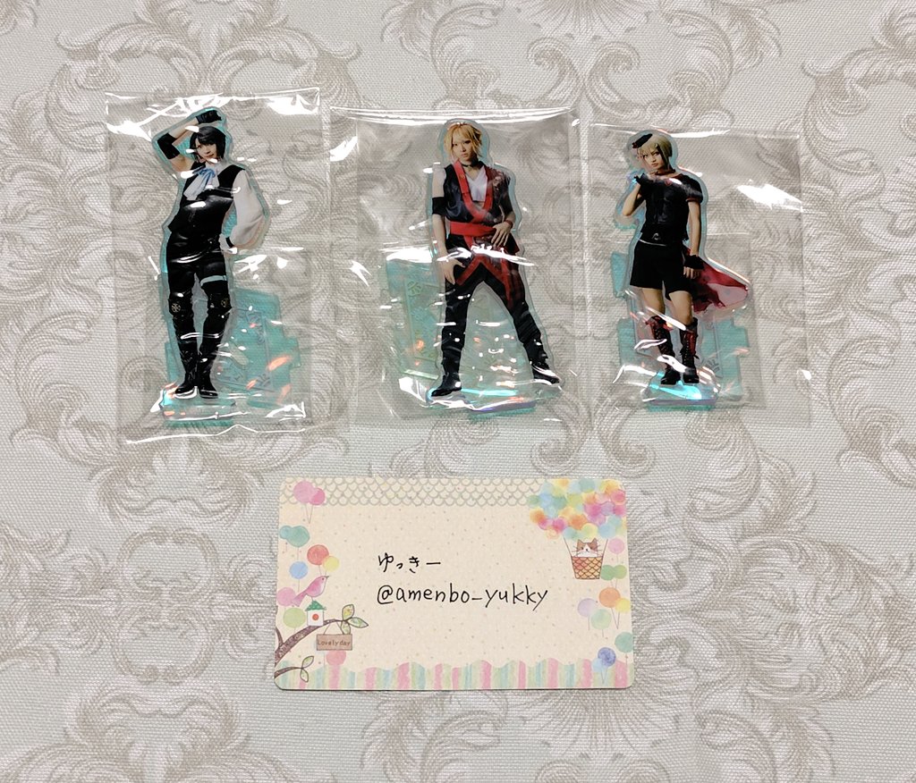 amenbo_yukky's tweet photo. 【譲渡】ミュージカル刀剣乱舞 刀ミュ アクリルスタンド アクスタ

譲∶①すえひろがり
　　②祝玖寿音曲祭内番Ver.
　　③真剣乱舞祭2022

求∶500円(＋送料)

郵送、もしくは清光単騎東京公演での手渡し(日にち相談)
なるべくまとめてが嬉しいですが、1つからでも可。
お気軽にお声掛け下さい。 https://t.co/daL3XKRHTe