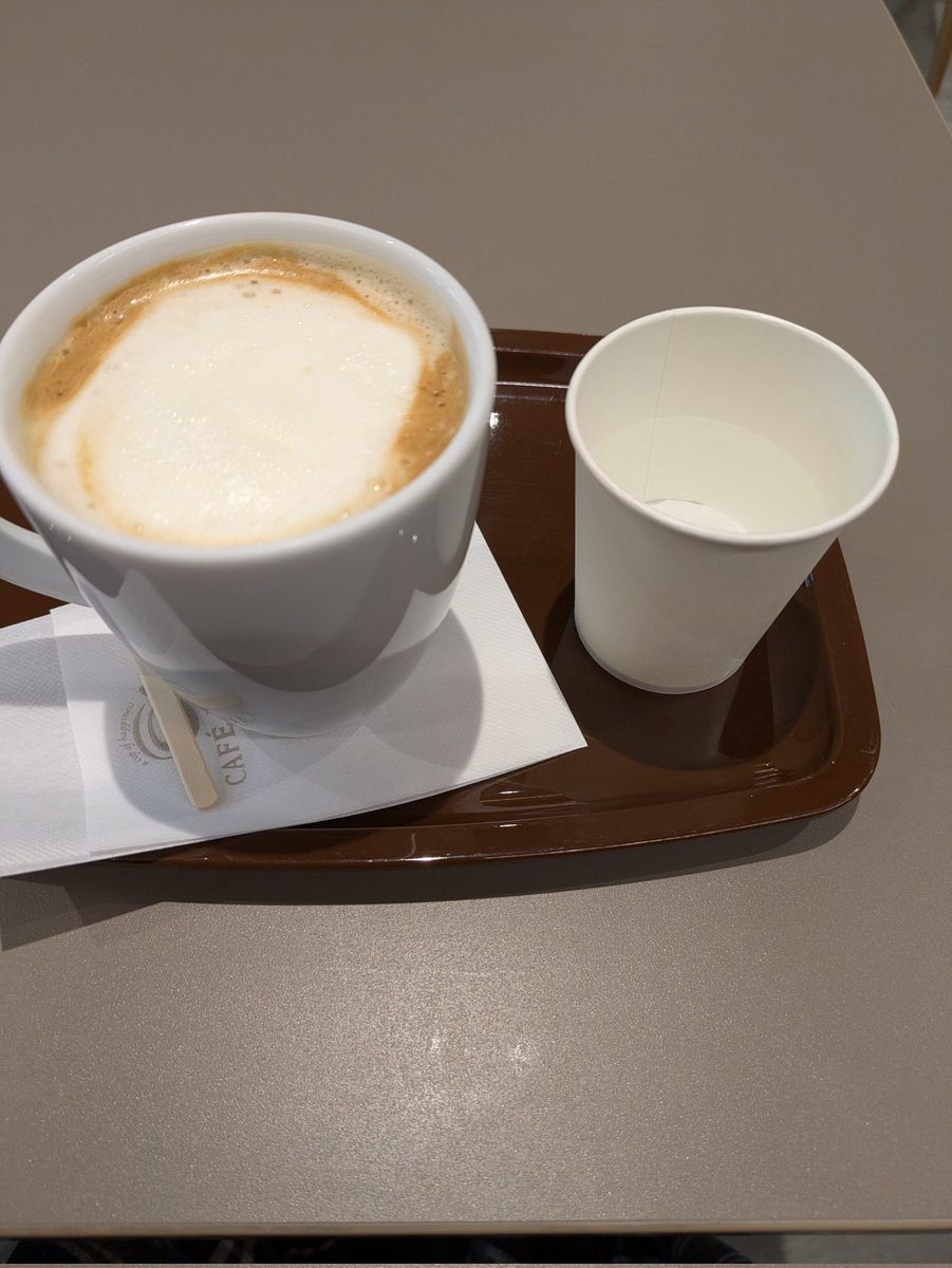 hossyanofmath's tweet photo. 15km走って水分補給してリカバリー。 https://t.co/3b71cwOcBu