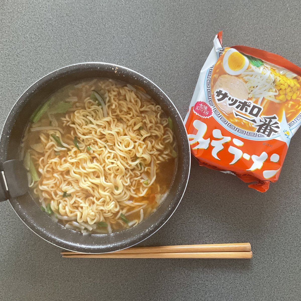 無花果 tweet media