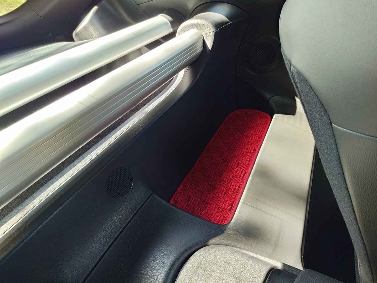 顕てぃー♂ tweet media