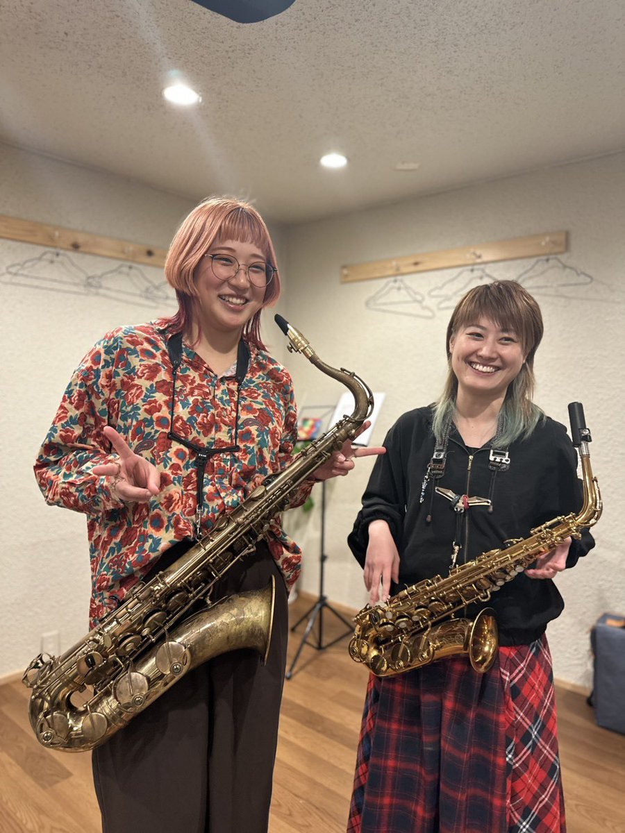 cranberry1202's tweet photo. バースデーライブのご依頼ありがとうございました���🏻
こっちも祝われた気分でホクホク☺️ https://t.co/nOC49QDQaO