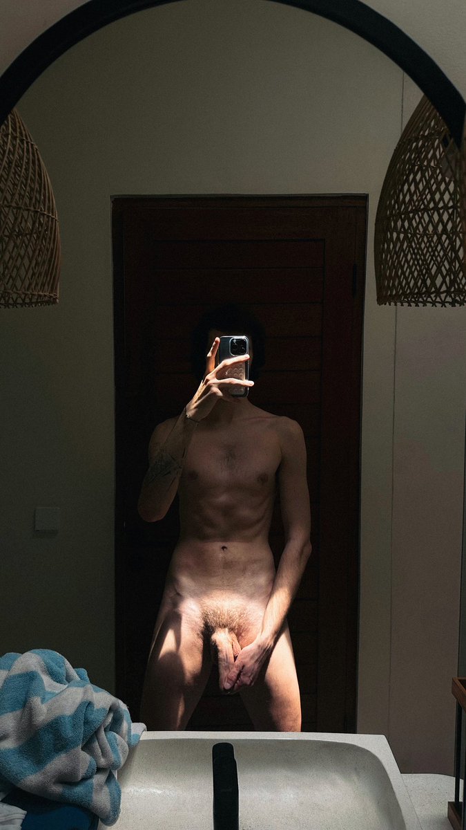 Sam Ross tweet media