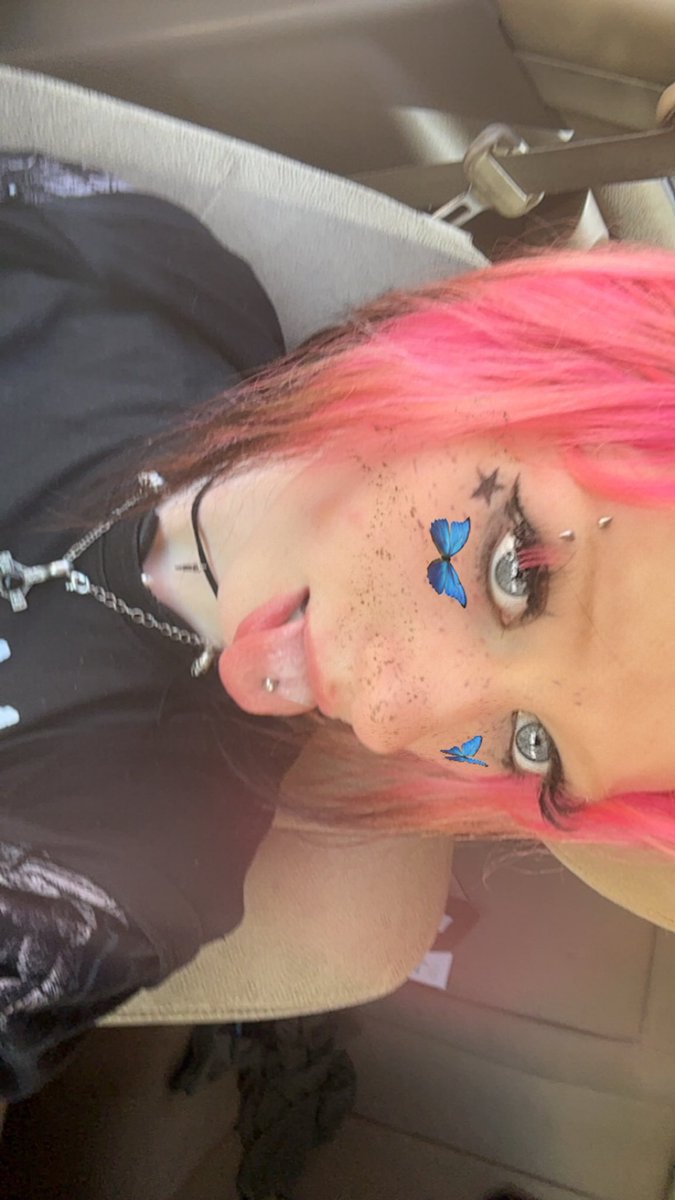 Azziee🤩 tweet media