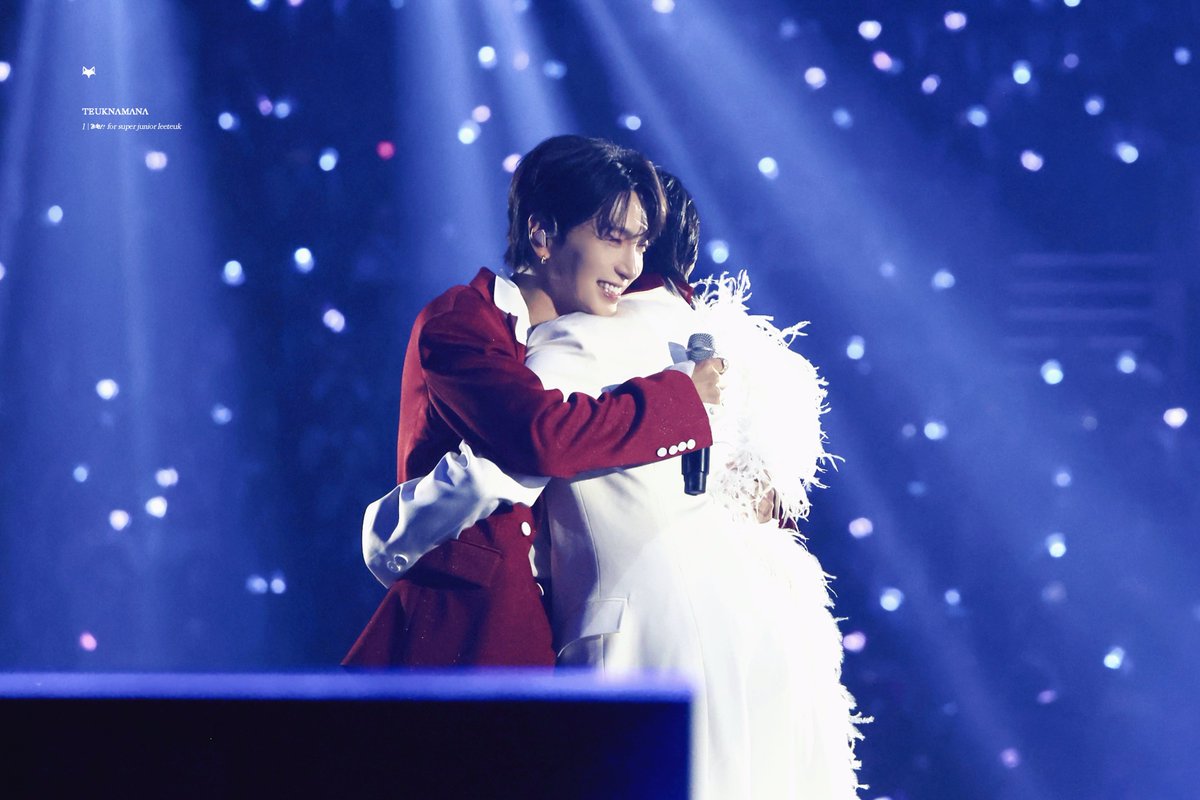 𝑇𝐸𝑈𝐾𝑁𝐴𝑀𝐴𝑁𝐴 tweet media