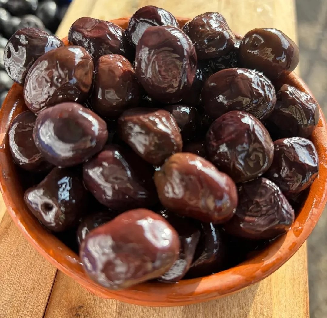 OMarketiniz's tweet photo. Kostiksiz sele zeytini 
10 lt zeytinyagi siparislerinize 1 kg bu zeytindrn hediye
Siparis gelmesi icin daha ne yapayim dostlar 
🙏
Rt yaparmisiniz https://t.co/LiPXpozZkJ
