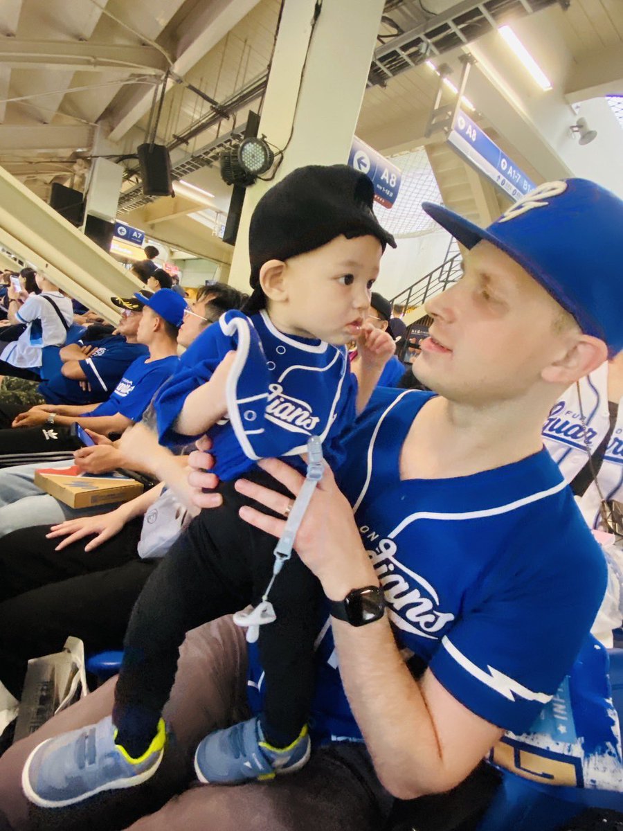 Sean Kramer tweet media