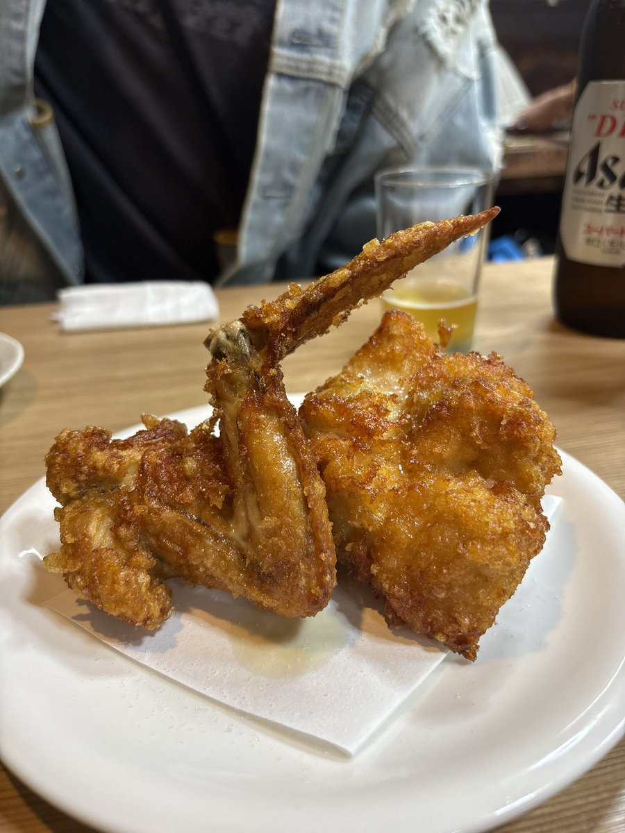 カクニ tweet media