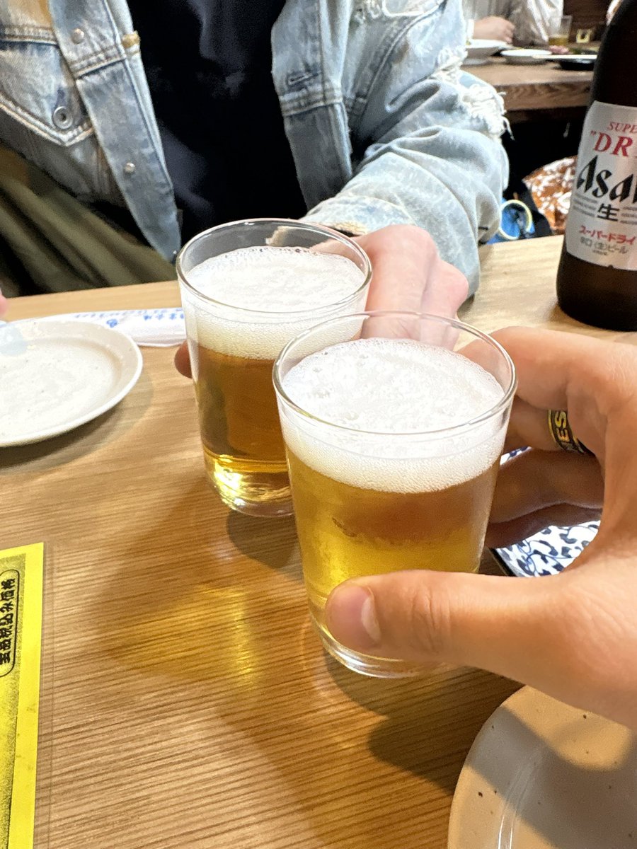 カクニ tweet media