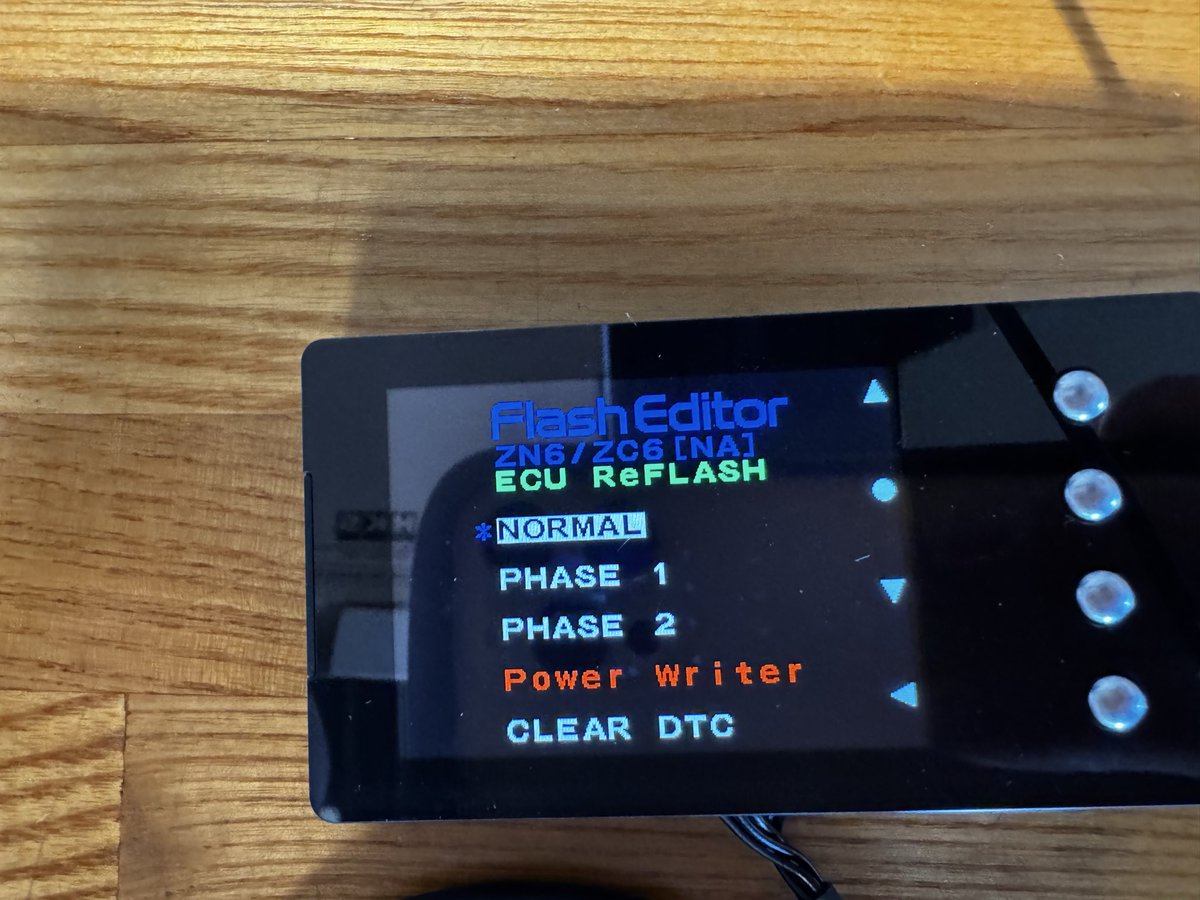 はるき tweet media