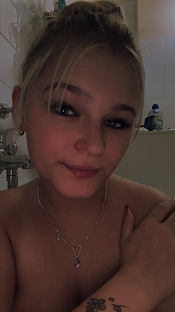 Ava sophie parker tweet media