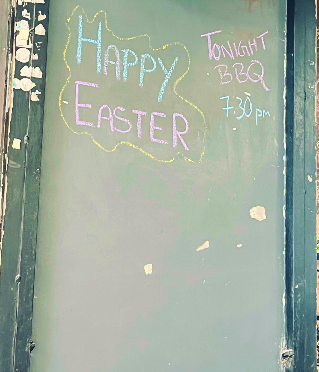 😴📚 tweet media