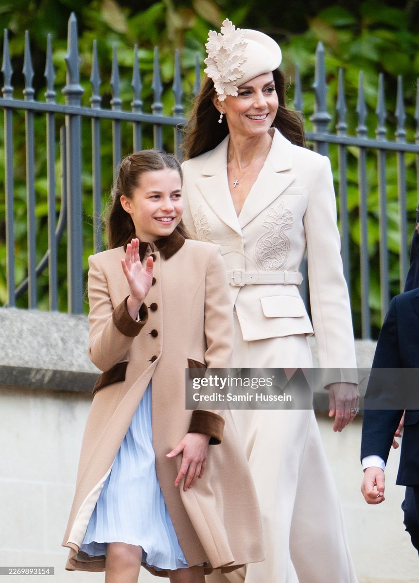 ChristinZ tweet media