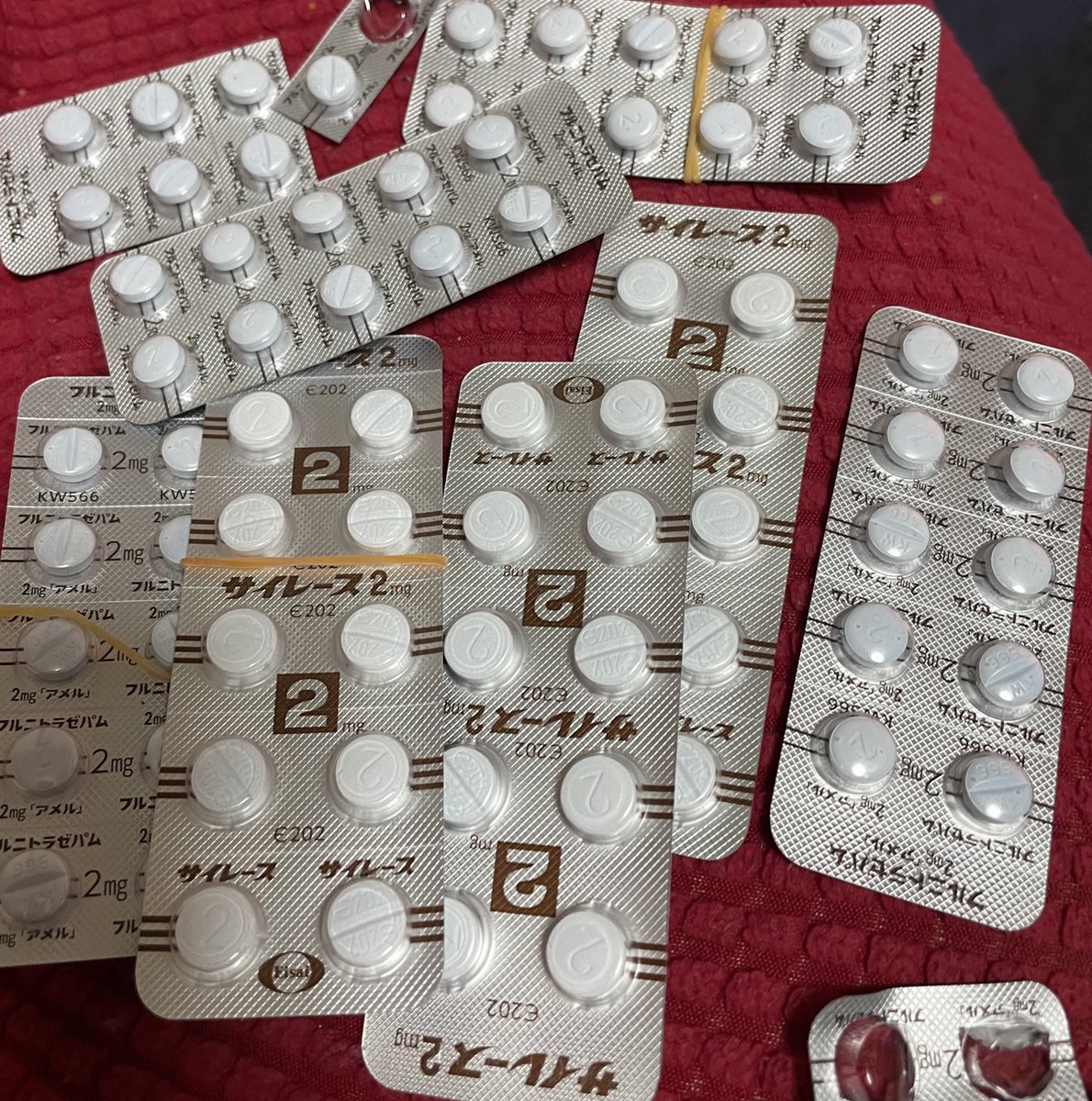 なるみん tweet media