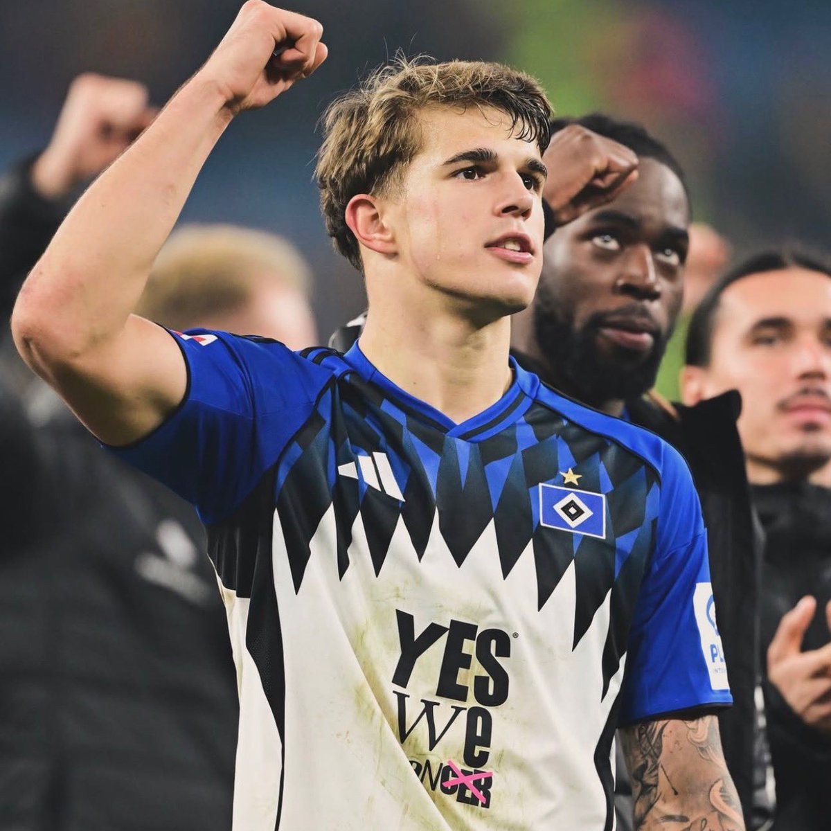 croatian_footy's tweet photo. 🎙️ Luka Vušković on next season:

“After this season, I’ll be a Tottenham player again. I have a contract there until 2030.

It’s also my dream to play alongside my brother, Mario, at Hamburg. I would give everything for that. Tottenham know that too.” https://t.co/Z40sqlzIzw