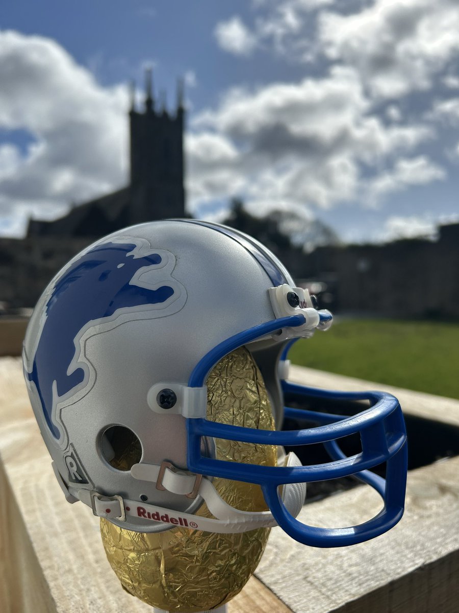 Happy Easter 🐣

Looking forward to a cracking Draft for <a href="/Lions/">Detroit Lions</a> 🦁

#oneprideworldwide