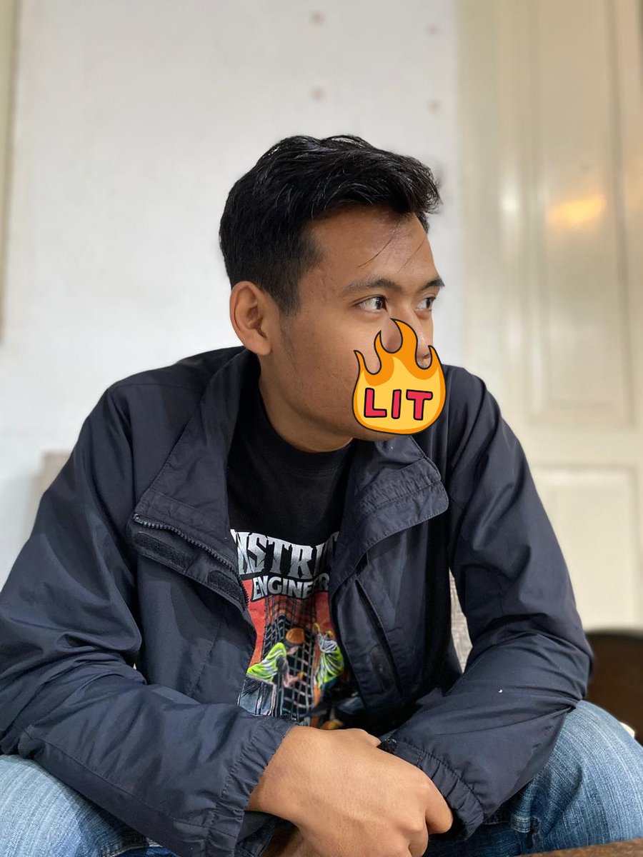 Deeeeeeee tweet media