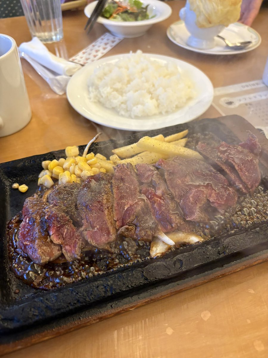 とろろ tweet media