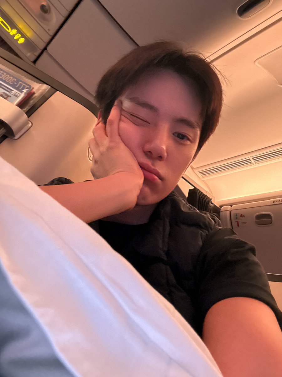 aboutleeminhyuk's tweet photo. 🫐|260405 Talk Tok #민혁 #MINHYUK
🐶Off to meet monbebe around the world. https://t.co/0DQbzV577L