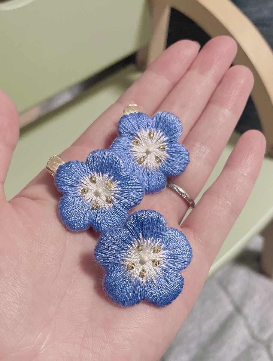 すなこ tweet media