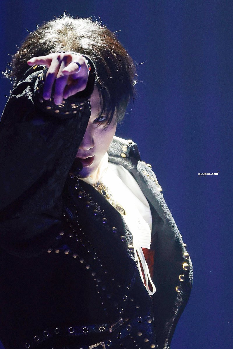 ZxefxMBxYvkGCi3's tweet photo. 260405 SJ-CORE  Day3
イェソン

ELFの心を奪うどころか

🫀を止める気？

3日目、でこソンでくるだろうなとは思ったけれど

期待値を超えて致死だよ兄さん

#yesung https://t.co/MUzYFk5Fqt