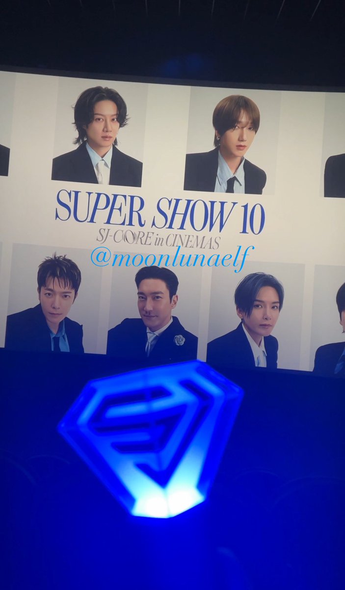 Thank you for these 20 years 💙sapphire blue will never disappear from our lives 💎💙 <a href="/SJofficial/">SUPER JUNIOR</a> 
Madrid, Spain will always be waiting for u 💙🇪🇸