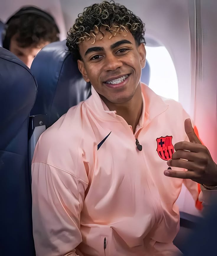 ᴄᴇᴄɪ 🧸ྀི tweet media