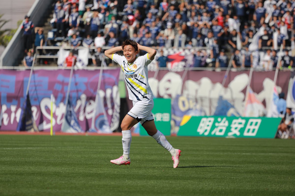Giravanz_staff's tweet photo. ゴール後、本人も驚きを隠せません。

マエちゃん、衝撃のデビュー戦・デビュー弾！！

#ギラヴァンツ北九州 https://t.co/HKKErSUnQW
