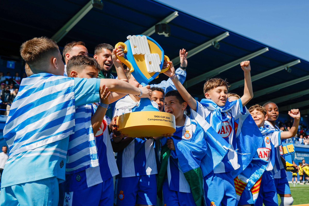 RCDE_La21's tweet photo. Som-hi, som-hi!!! 🏆🤩 https://t.co/OCOgSNCJuM