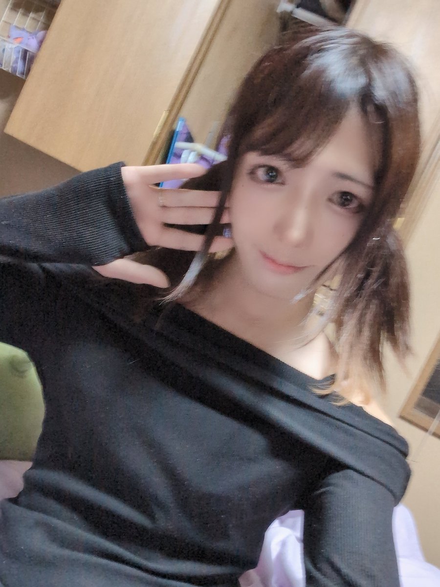 mimimi1019mi's tweet photo. 最近暖かくなったのでお家でツインテぇ〜！！🐤🎀
髪下ろしてるとオトナっぽくはなるけど、たまにはツインテも良きだよねぇ♥
#男の娘 #ニューハーフ #LIBE https://t.co/Fg9Qpwg9x7