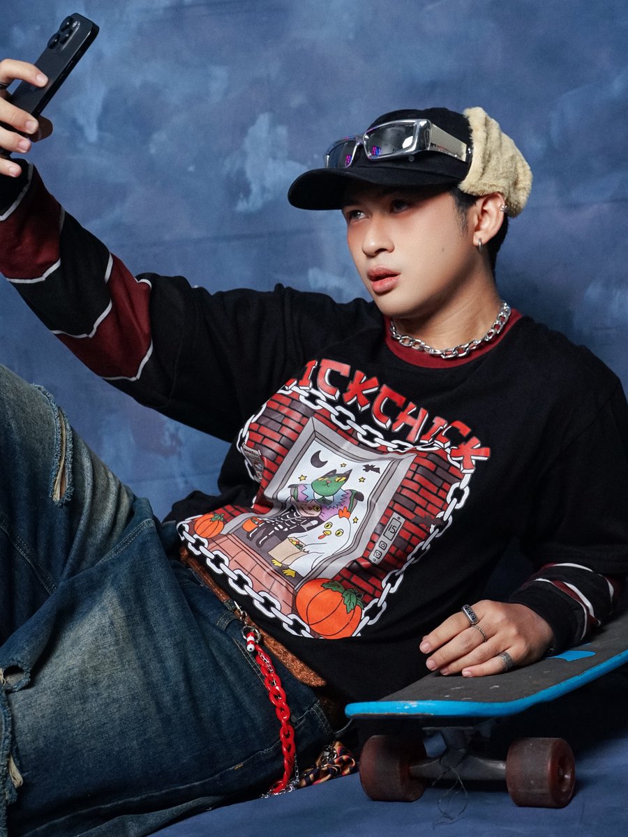 official_nevel's tweet photo. NEVEL
4th Digital Single 
'Spotlight'

Official Concept Photo
#NEVEL_Zhi
Out Apr 10, 2026 | FRI

#NEVEL #NEVEL_Spotlight
#NEVEL_4thDigitalSingle
#Spotlight https://t.co/ObiozdvDrB