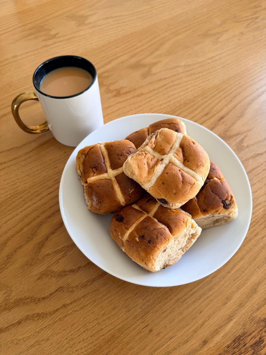 benplomacy's tweet photo. Hot cross buns, a very 🇬🇧 Easter tradition. The cross symbolises the crucifixion, but today they are enjoyed by people of all faiths and none. 

Perfect slathered in butter and enjoyed with a cup of tea (of course).  

Happy Easter to all who are celebrating.

#easter https://t.co/mHbzCUXGvj