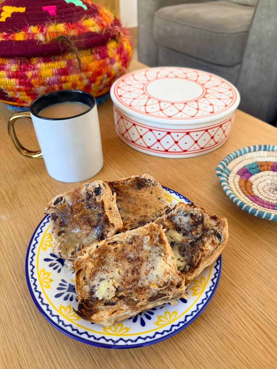 benplomacy's tweet photo. Hot cross buns, a very 🇬🇧 Easter tradition. The cross symbolises the crucifixion, but today they are enjoyed by people of all faiths and none. 

Perfect slathered in butter and enjoyed with a cup of tea (of course).  

Happy Easter to all who are celebrating.

#easter https://t.co/mHbzCUXGvj