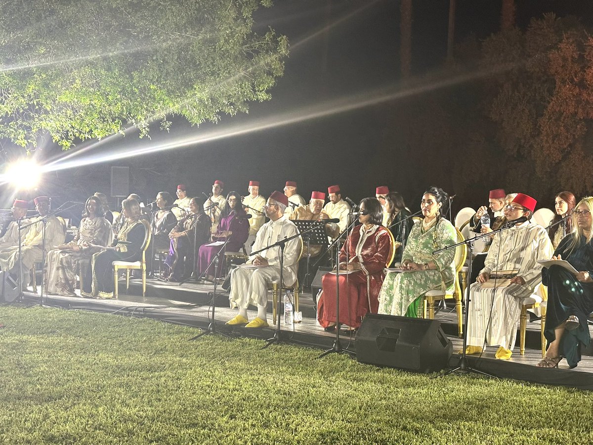 ABOURICHA's tweet photo. 14 éme jour &amp; Soirée Nzaha printempsBien heureux Retrouvailles les amis et les marrakchis pour ces moments de bonheur bahjaoui. Loin de l'actualité tumultueuse 
 La 14ème édition de la Zahria de Marrakech (le Moussem de la Fleur d’Oranger) se déroule du 22 mars au 12 avril 2026. https://t.co/NUg18jZwBQ