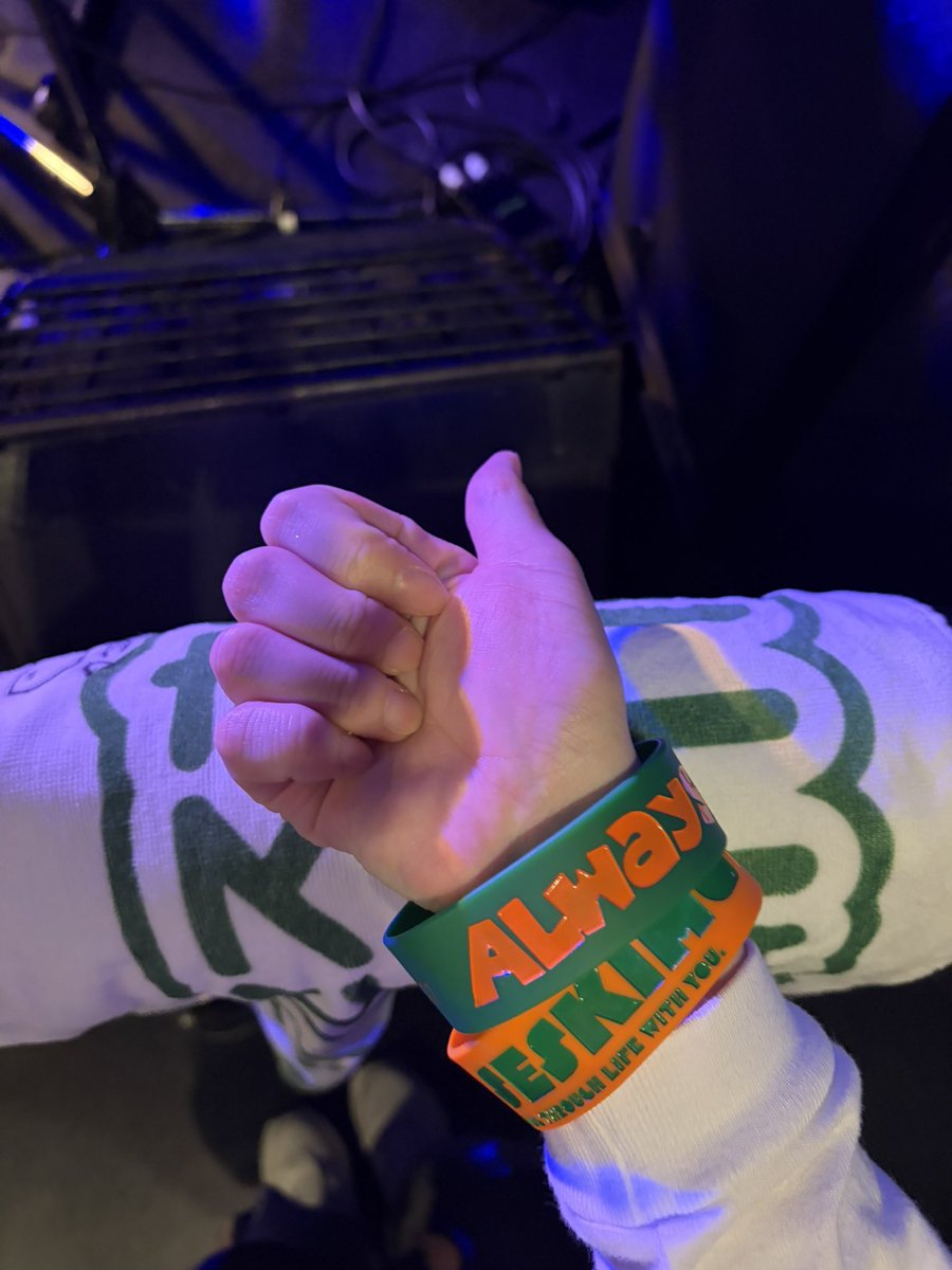 ゆ う な tweet media