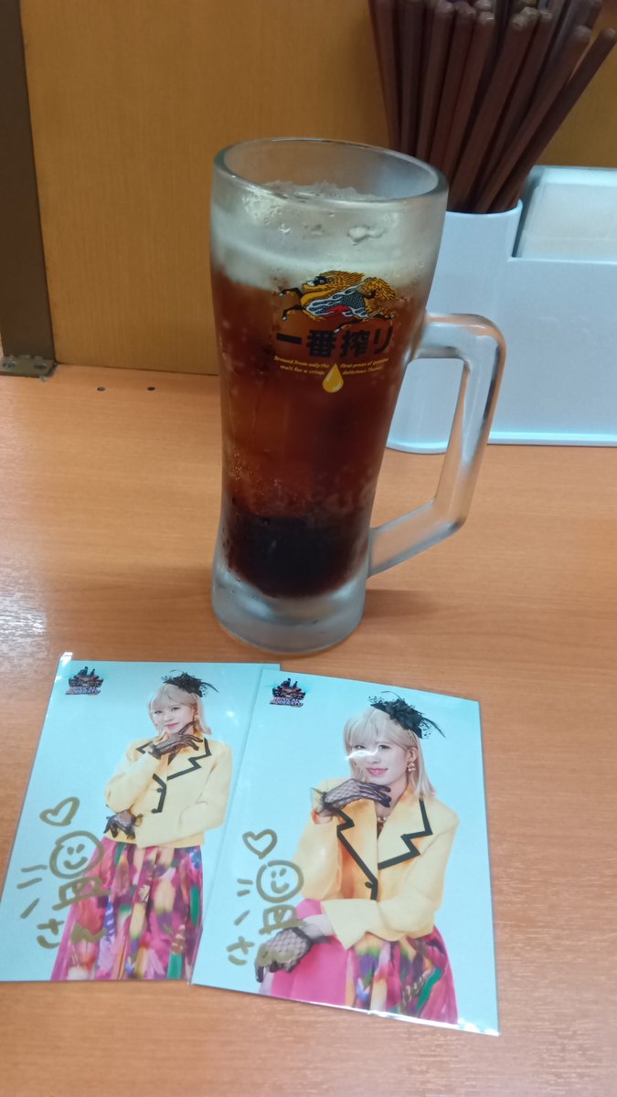 lumberjack0803's tweet photo. 温さんセットを食べたぁ٩(๑•̀ ₃ •́ )۶
我らの日高屋にありました🍜
・汁なしラーメン（温泉たまご付き）
・ドラゴンハイボール（紹興酒の炭酸割り）

Team TUNE千秋楽（モデラート千秋楽）お疲れ様でした！！

#モデラート2026 https://t.co/s8lGTNMGdm