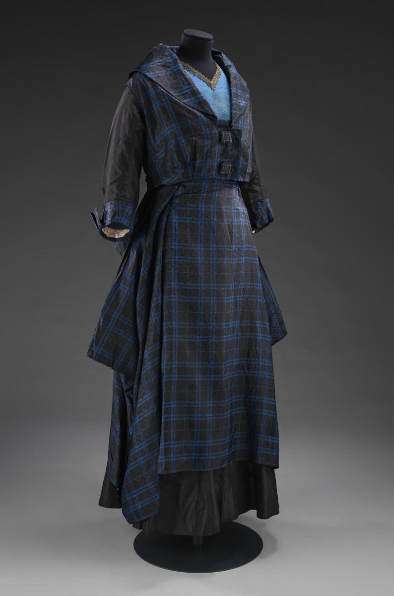 1917 evening dress Evening Dress 1917 Stock Photo
