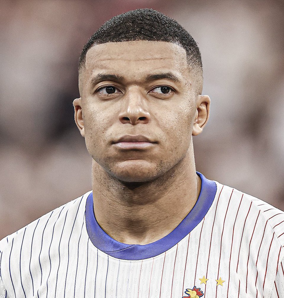 Fabrizio Ronaldo tweet media