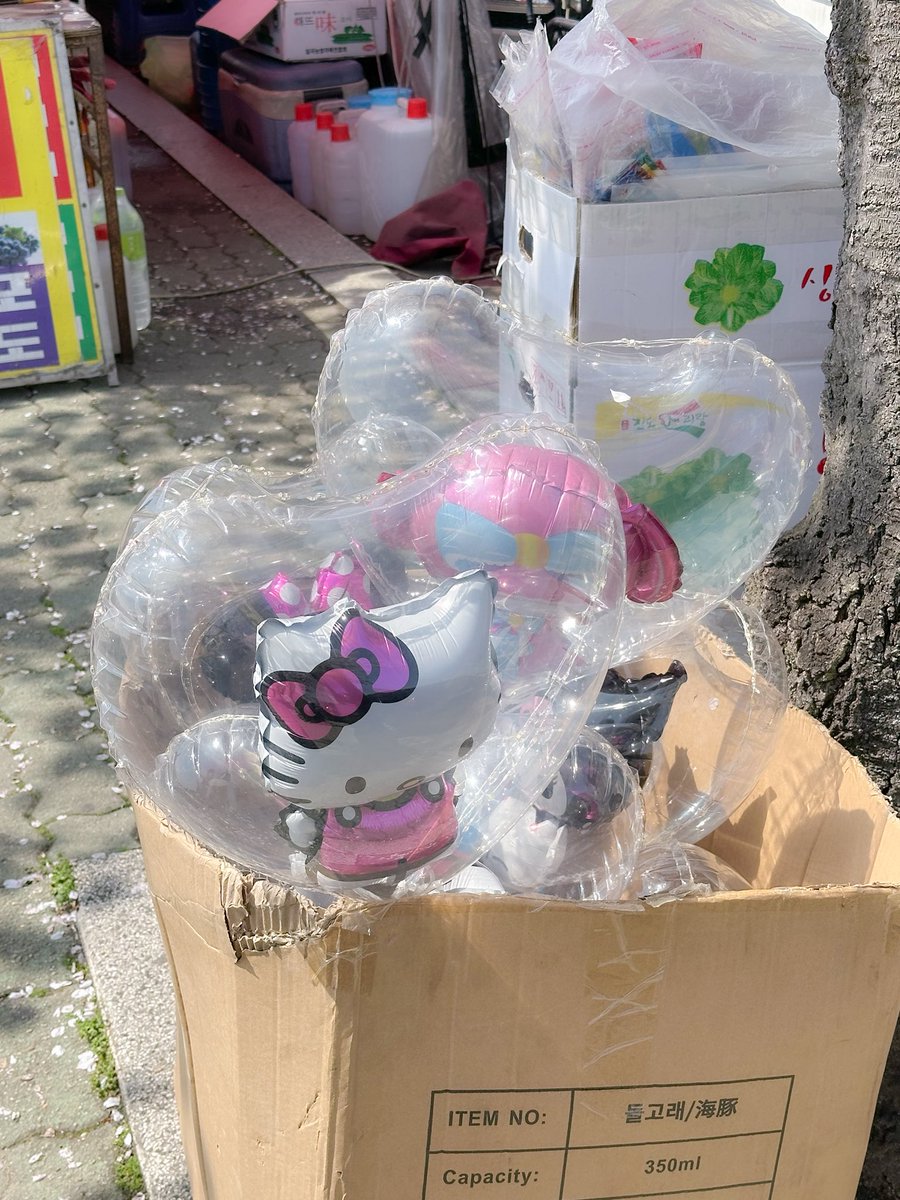 까눌레 tweet media