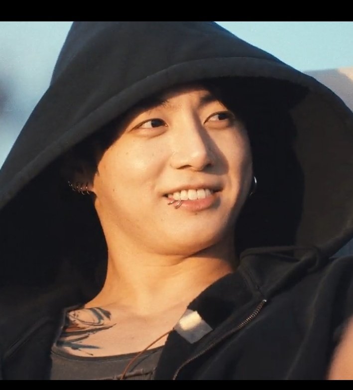 Chary Sarah¹³ 𝖒𝖚𝖘𝖊 ⁷🪞💛 tweet media