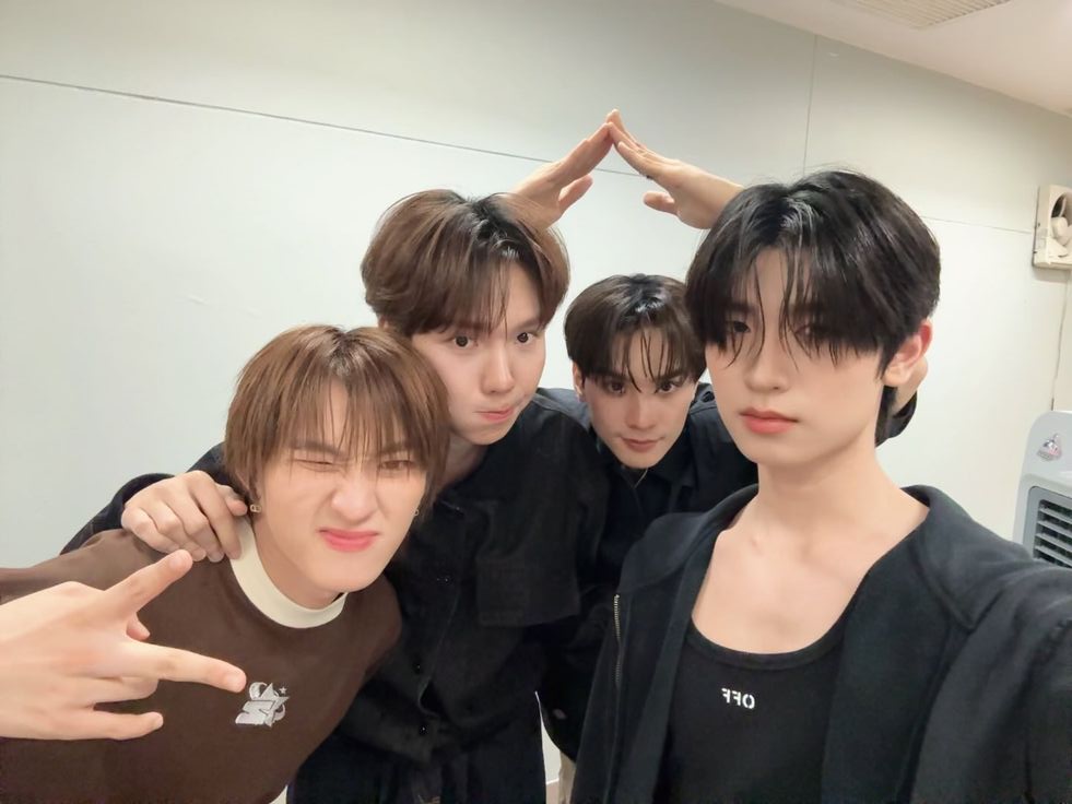 ⟡ ̫ นุเอง𝑓𝑡.𝐵𝑎𝑔𝑔𝑦 𝑗𝑒𝑎𝑛𝑠 🍑🐱 tweet media