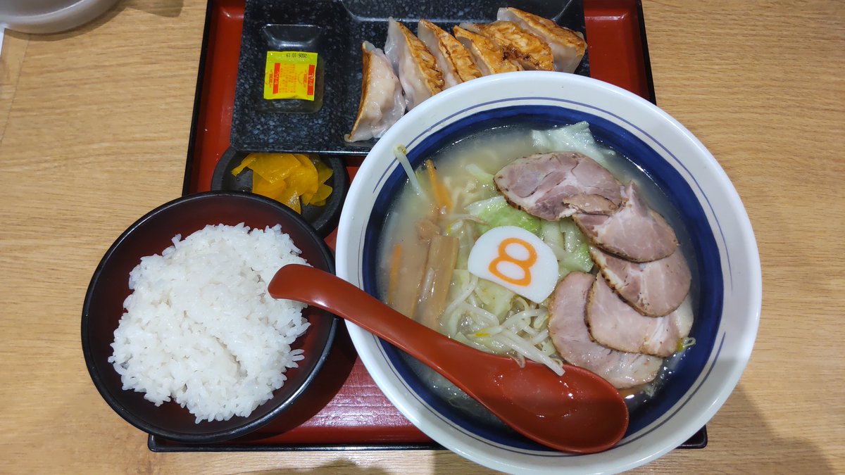 みかづき(Crescent-moon) tweet media