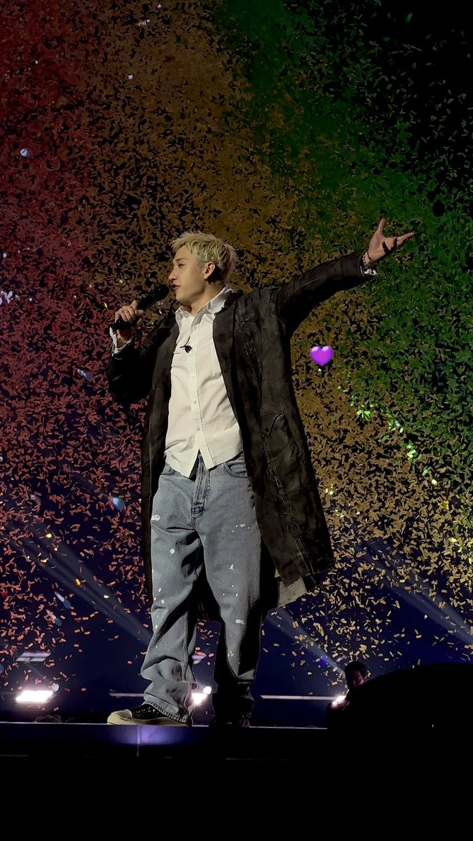 nazzle dazzle (got headpats from chan) ⊹₊⟡⋆ tweet media