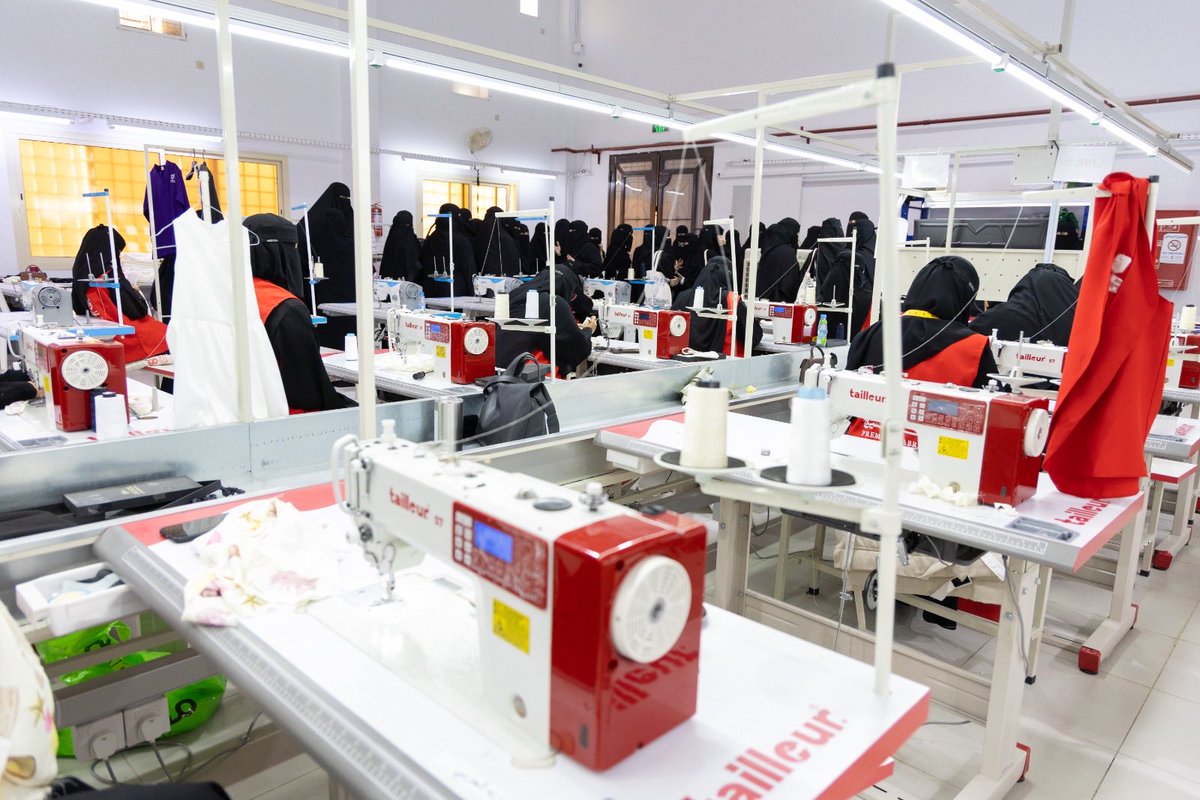 صناعيو المستقبل tweet media