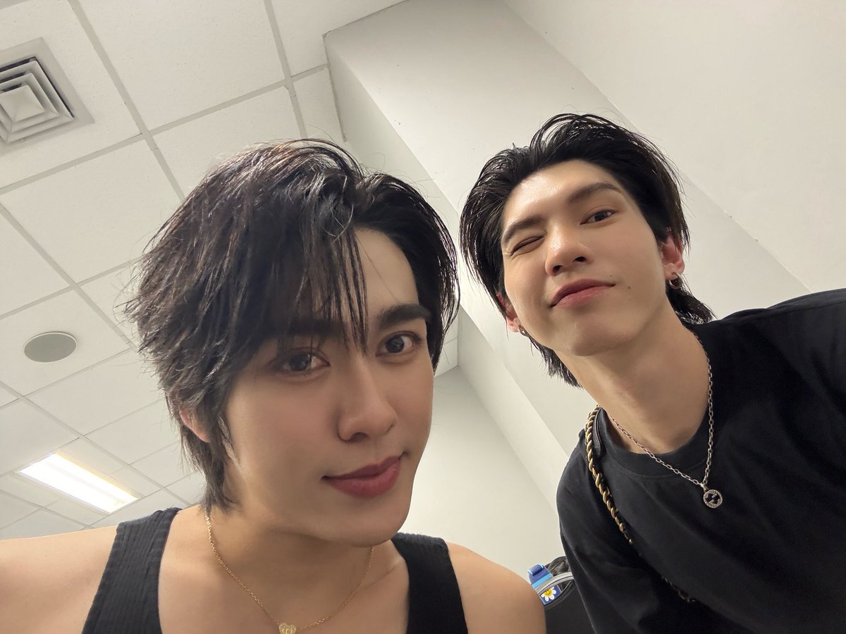 อู๋ท้าน้าบูน tweet media