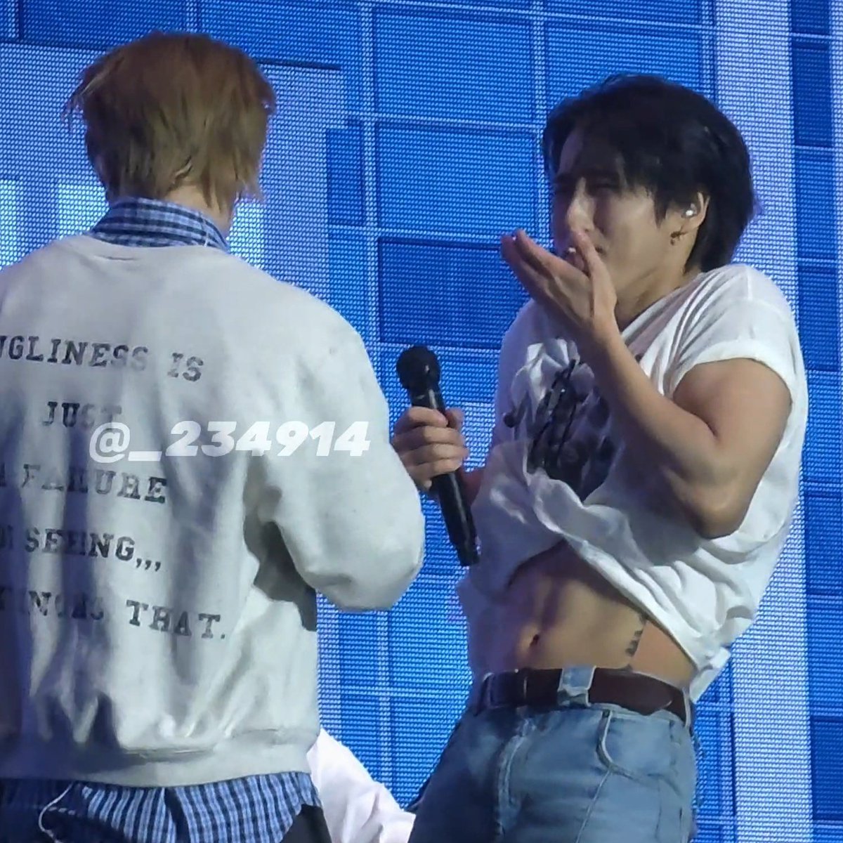 Carito vio a skz | ARIRANG โโโ ๐ฆ๐ท๐ฆ๐ท tweet media