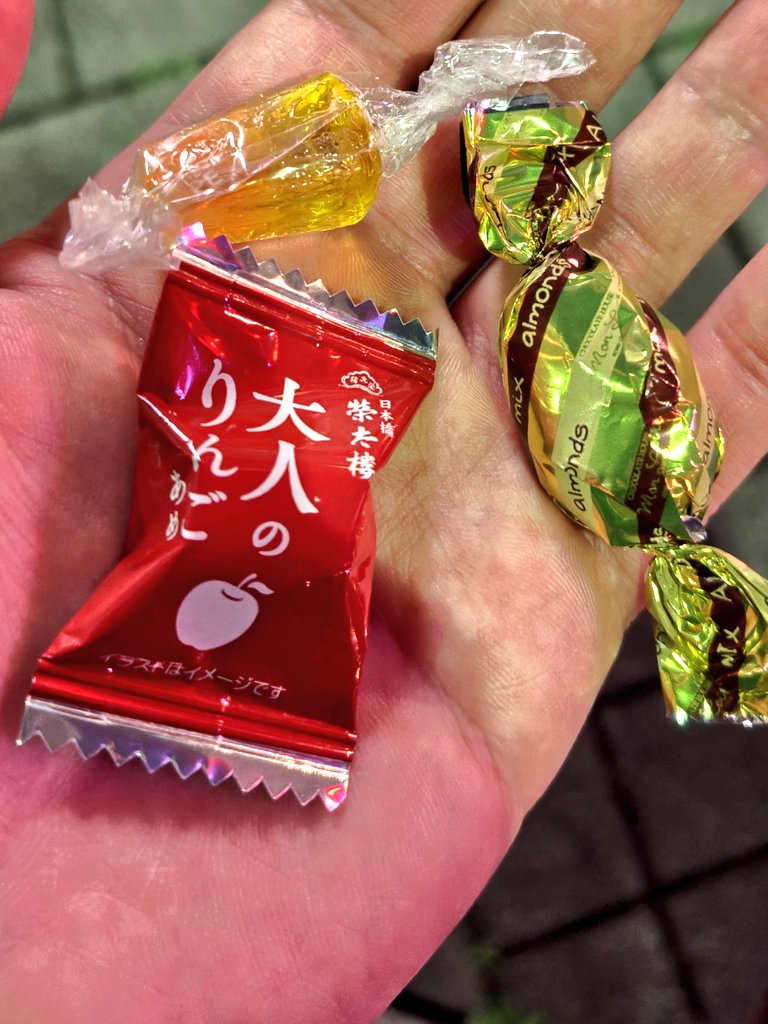 とりけらとプす tweet media