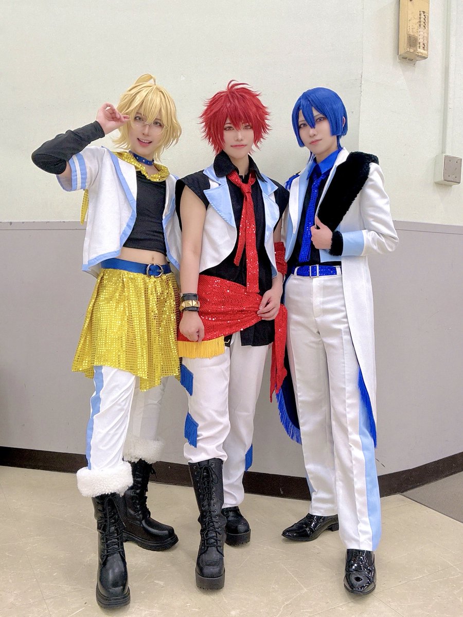 cos utpr
俺の人生変えた推しの🐥四ノ宮那月🐥
をついに…コスプレする日が来た…
Aクラ可愛すぎだろ〜❤️💙💛
平成プリいい味出て3150〜🎶
楽しすぎた😭ホンマに大好きメンツと幸せ過ぎた🌈💗
衣装も可愛く作れてアガる⤴︎︎︎🌟

#アコスタ池袋